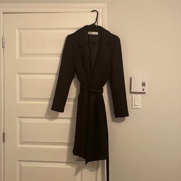 Zara black coat - Picture 1 of 5